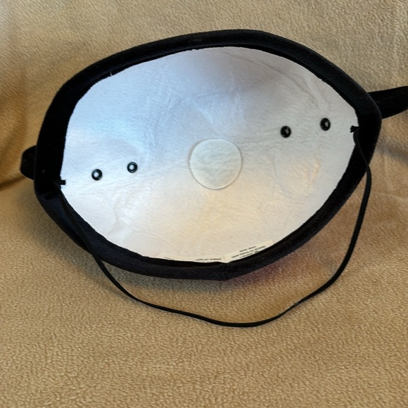 Disney Minnie Mouse Ear Hat NWOT - Picture 3 of 4